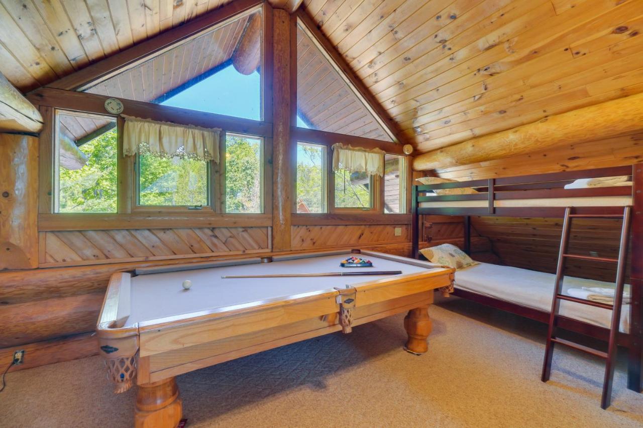 Smoky Mountain Vacation Rental Cabin With Hot Tub! 개틀린버그 외부 사진