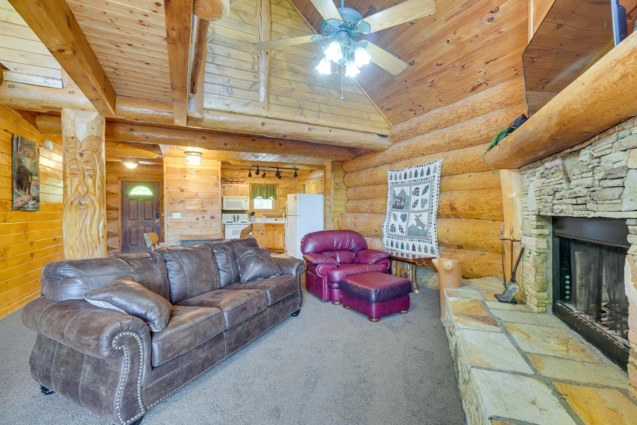 Smoky Mountain Vacation Rental Cabin With Hot Tub! 개틀린버그 외부 사진