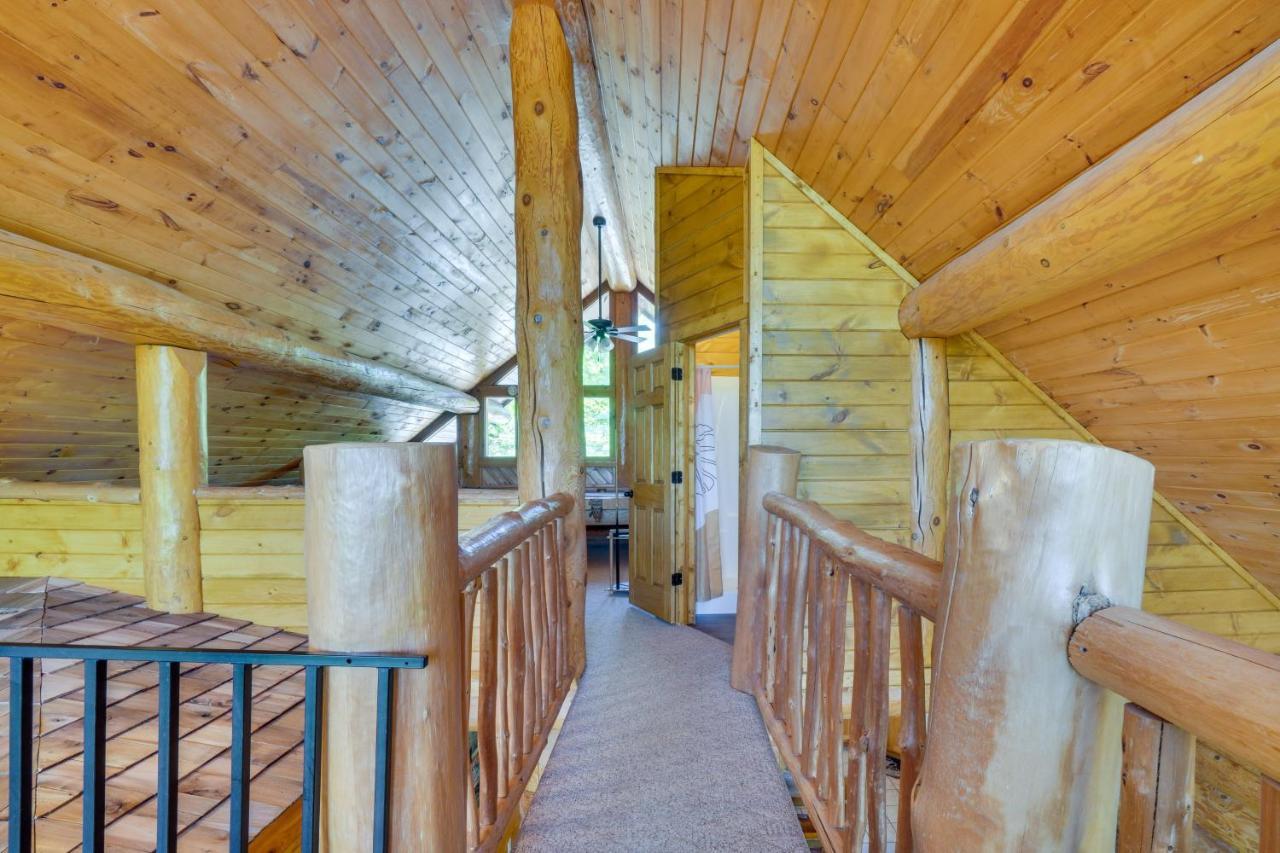 Smoky Mountain Vacation Rental Cabin With Hot Tub! 개틀린버그 외부 사진
