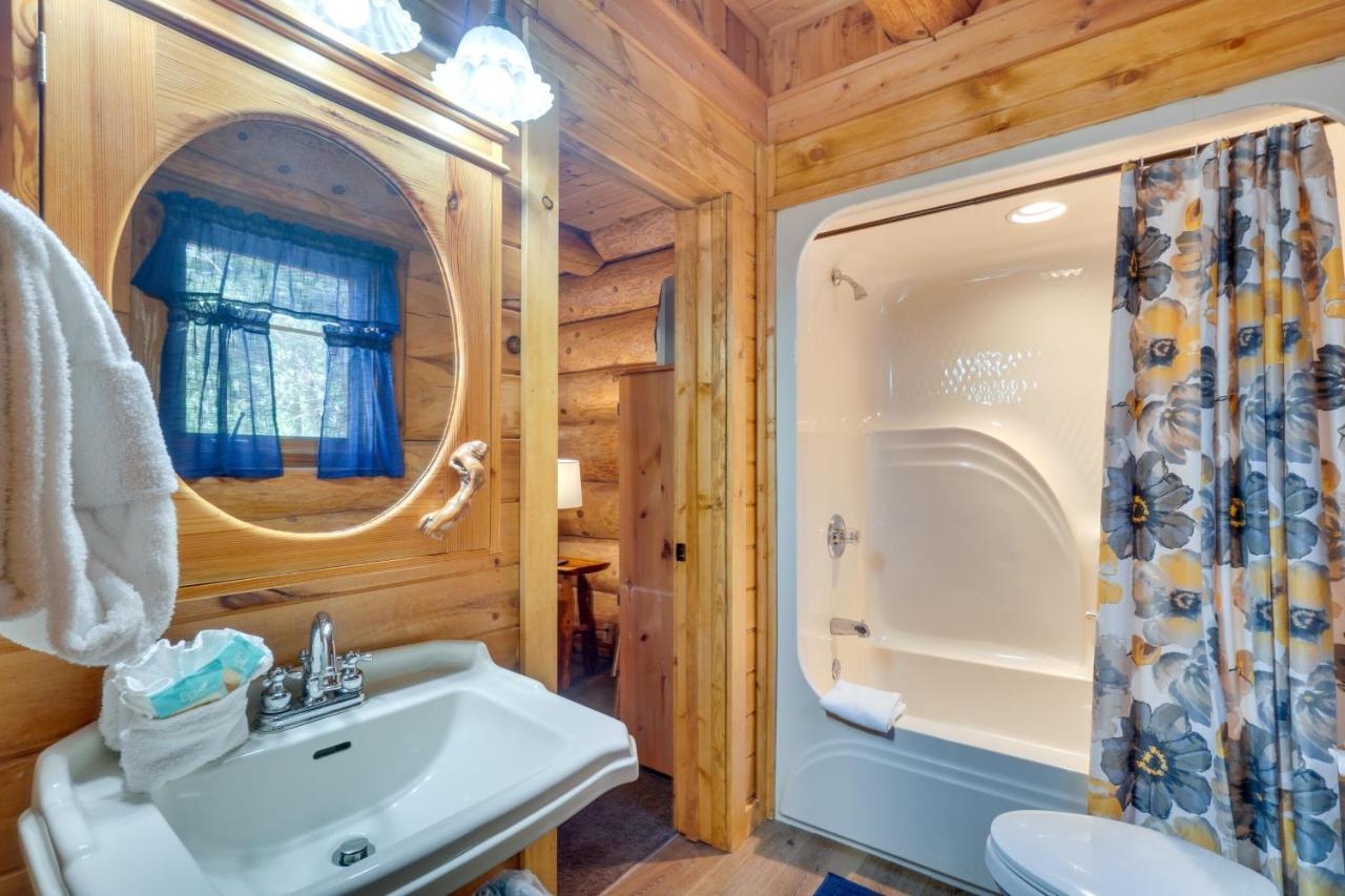 Smoky Mountain Vacation Rental Cabin With Hot Tub! 개틀린버그 외부 사진